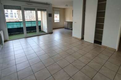 Appartement 3 pièces 836 €