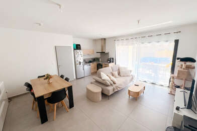 Appartement 3 pièces 895 €