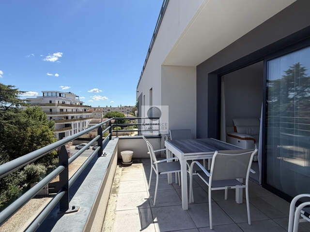 Résidence de standing en centre-ville avec terrasse et garag — photo du bien