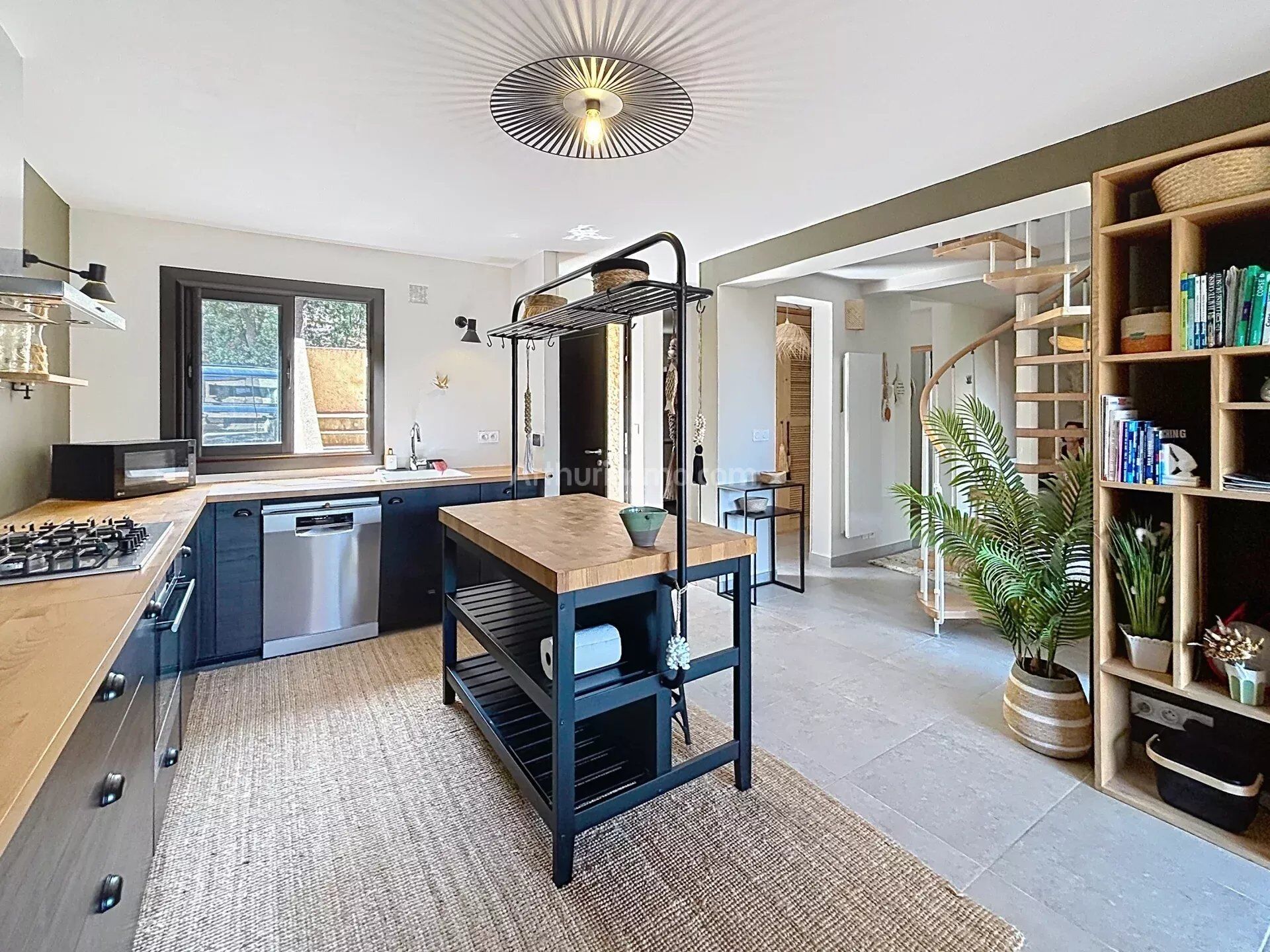 Appartement 5 pièces 97 m² · à Lumio · 97 m² · 650 000 €