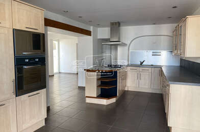 Appartement 4 pièces 995 €