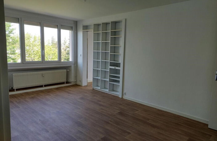 AUXERRE-  bel appartement F3 de 60m² dans résidence  avec ascenseur ,refait entièrement à neuf — photo 2