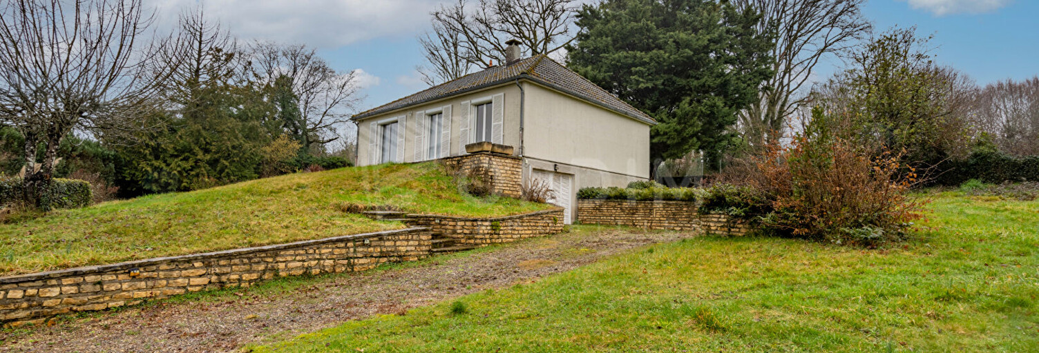Maison 4 Pièces 88 m² à vendre à Saint-Sauveur-en-Puisaye (89520)