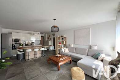 Appartement 3 pièces 240000 €