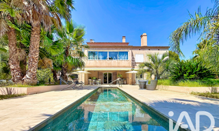 Maison 6 Pièces 243 m² à vendre à Sanary-sur-Mer (83110)