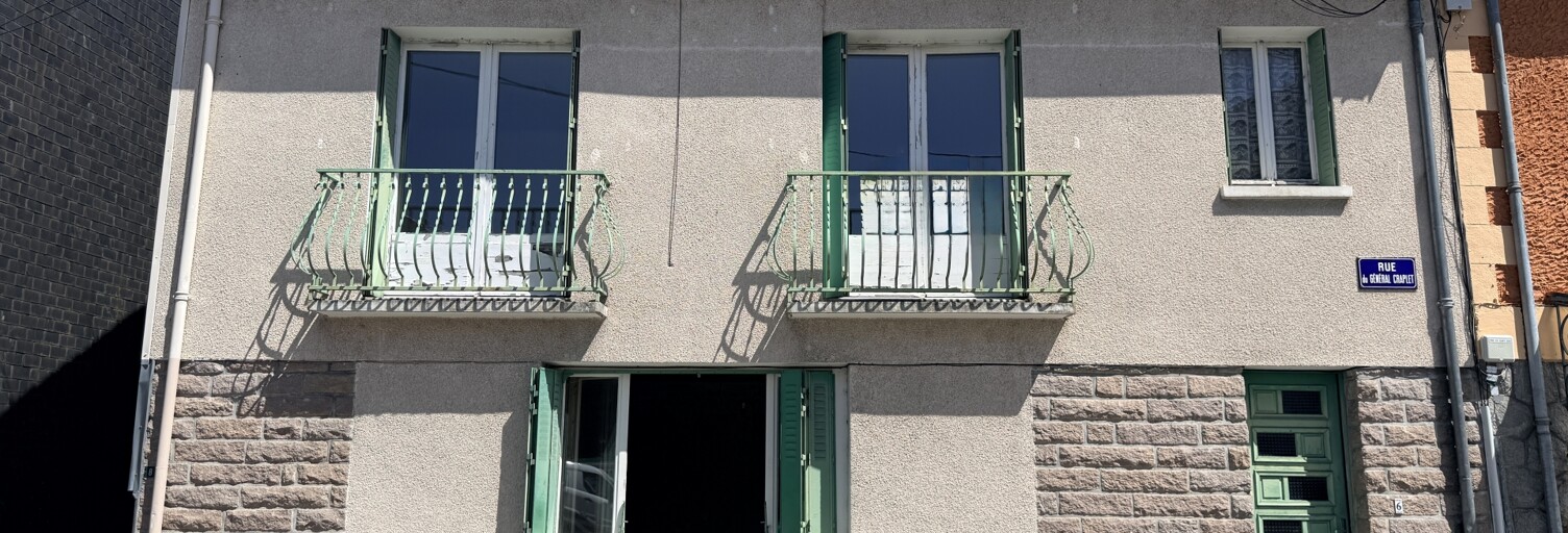 Immeuble  160 m² à vendre à La Courtine (23100)