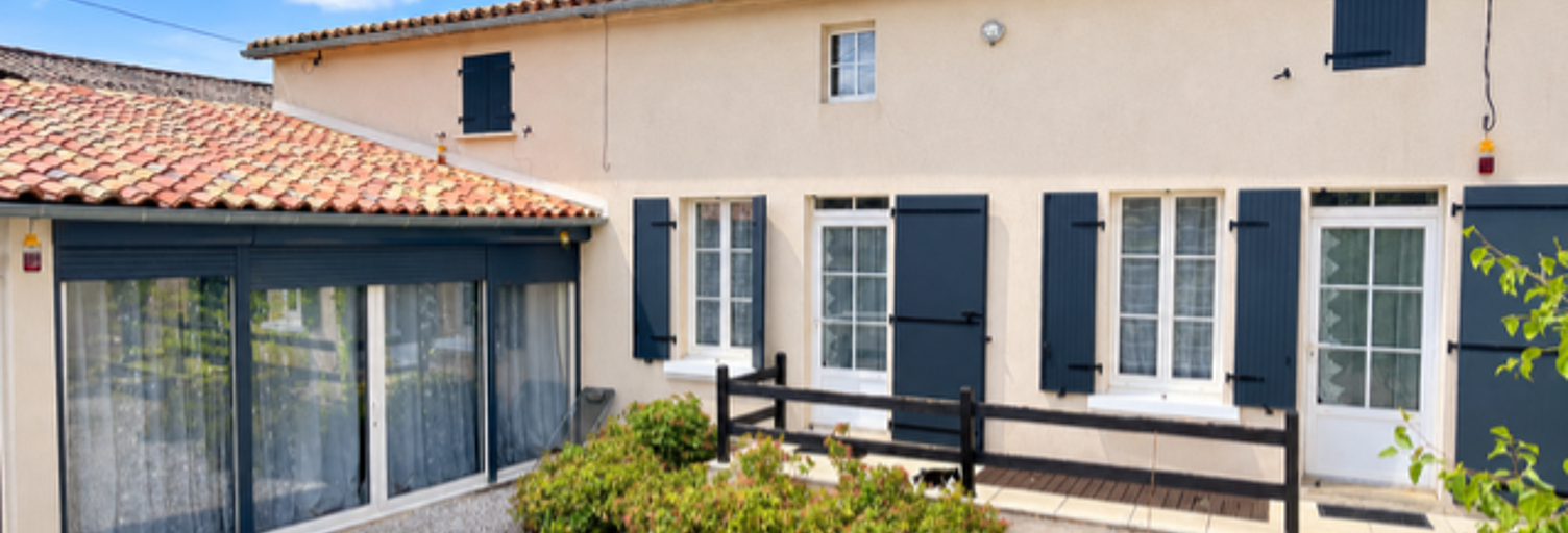 Maison 8 Pièces 148 m² à vendre à Saint-Front (16460)