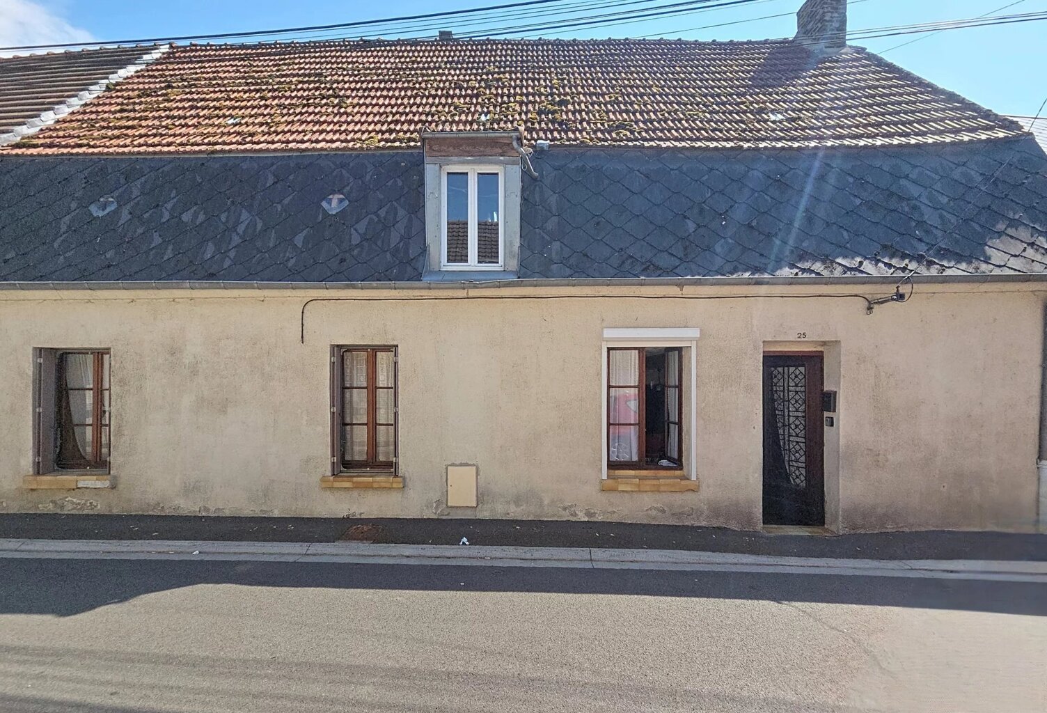 À VENDRE – Maison à rénover avec jardin et grand potentiel – Laon — photo 1