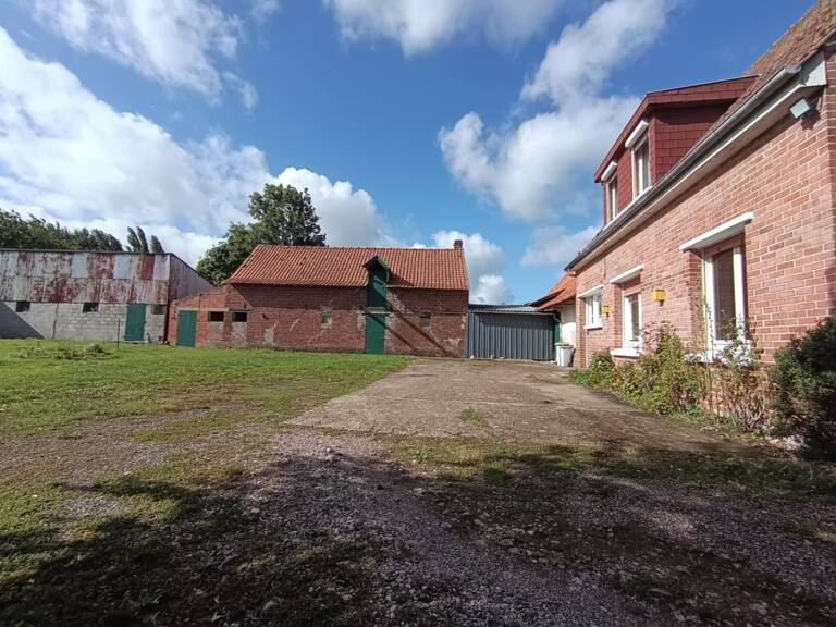 Maison? Grange? Dépendances? Ecurie? Poulailler? Jardin? Cour  Dans un secteur calme? — photo 1