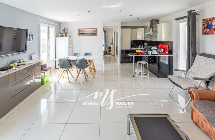 Maison de 181 m² sur terrain de 3070 m² - Meyreuil — photo 3