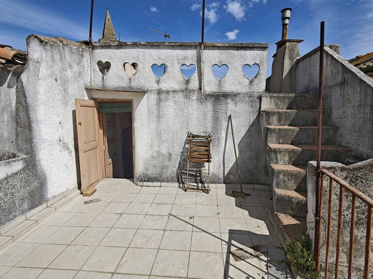 Maison de Village de type 4 avec garage et tropéziennes. — photo 1