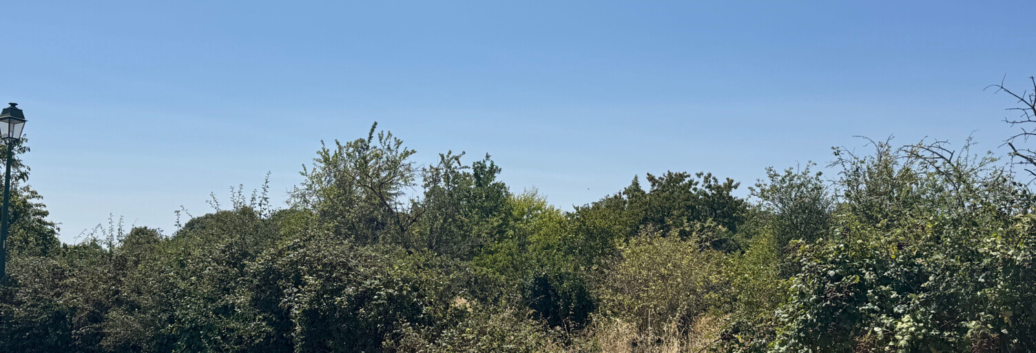 Terrain  1400 m² à vendre à Saint-Martin-Lars-en-Sainte-Hermine (85210)