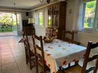 Plain-pied avec sous-sol complet, garage et jardin — photo 2