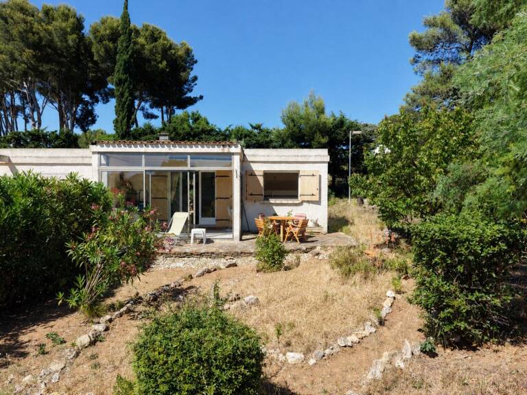 À deux pas du littoral de Six-Fours-les-Plages  Pavillon T3 avec jardin privatif dans la résidence du Val d'Or — photo 1