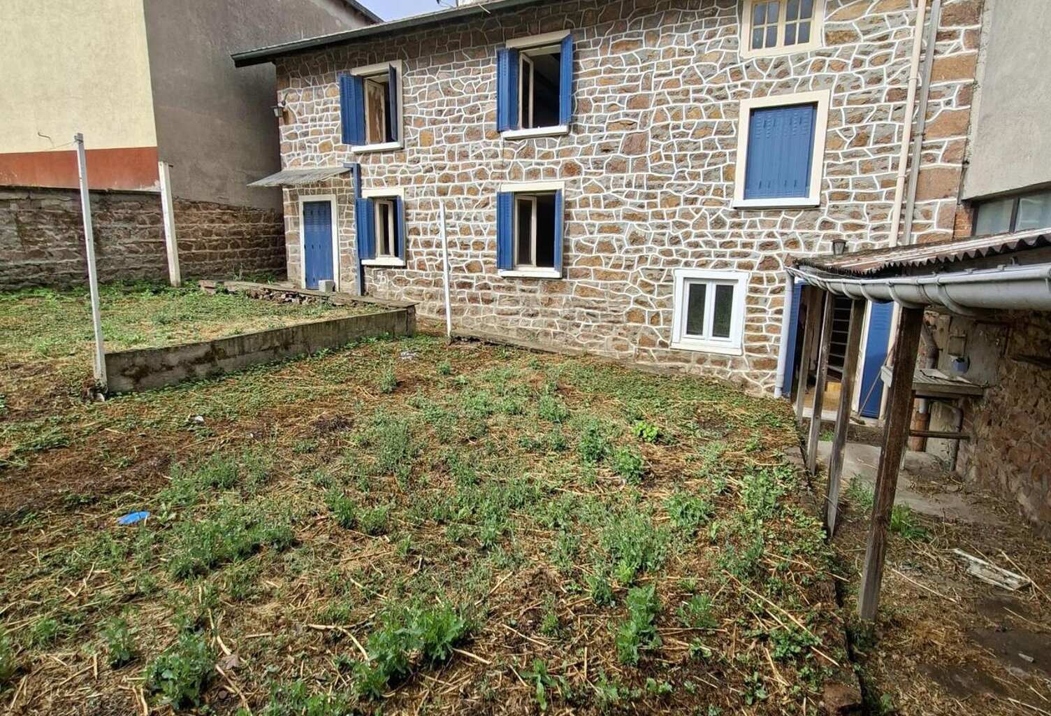 Vente maison 5 pièces 90 m² Thizy-les-Bourgs (69240) — photo 1