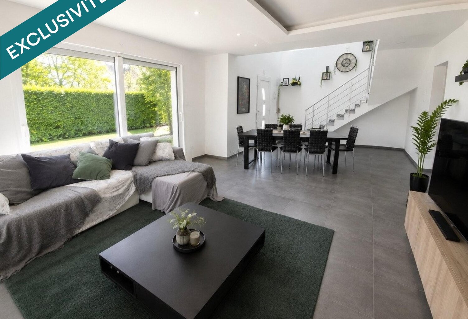 Laissez-vous séduire par cette magnifique maison contemporaine où confort, modernité et qualité de vie se rencontrent. — photo 1