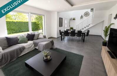 Laissez-vous séduire par cette magnifique maison contemporaine où confort, modernité et qualité de vie se rencontrent. — photo du bien