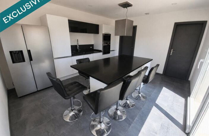 Laissez-vous séduire par cette magnifique maison contemporaine où confort, modernité et qualité de vie se rencontrent. — photo 2
