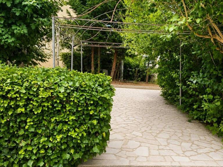 belle maison avec beaucoup de potentiel — photo 1