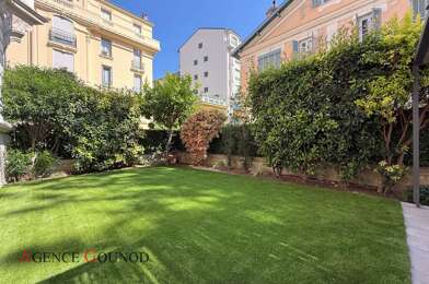 Appartement 4 pièces 4130 €