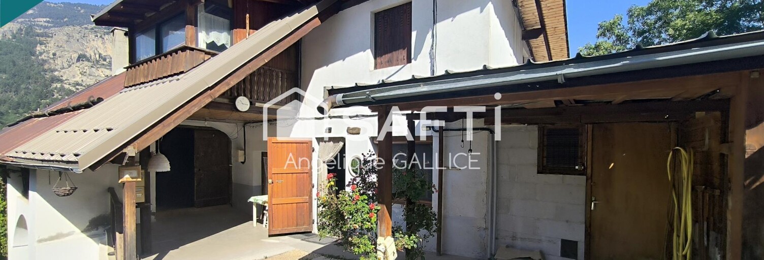 Maison 6 Pièces 119 m² à vendre à Saint-Martin-de-Queyrières (05120)