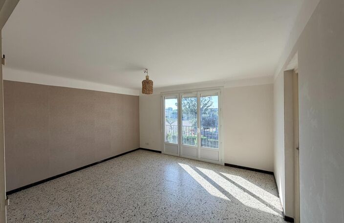 Grand T3, lumineux, balcon sud, garage et parking — photo 3