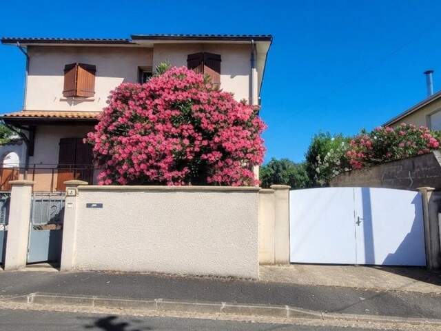 PESSAC CENTRE -  Maison familiale 147m² avec 5 chambres - jardin piscinable + SOUS-SOL de 60m² — photo du bien