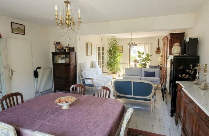PESSAC CENTRE -  Maison familiale 147m² avec 5 chambres - jardin piscinable + SOUS-SOL de 60m² — photo 3