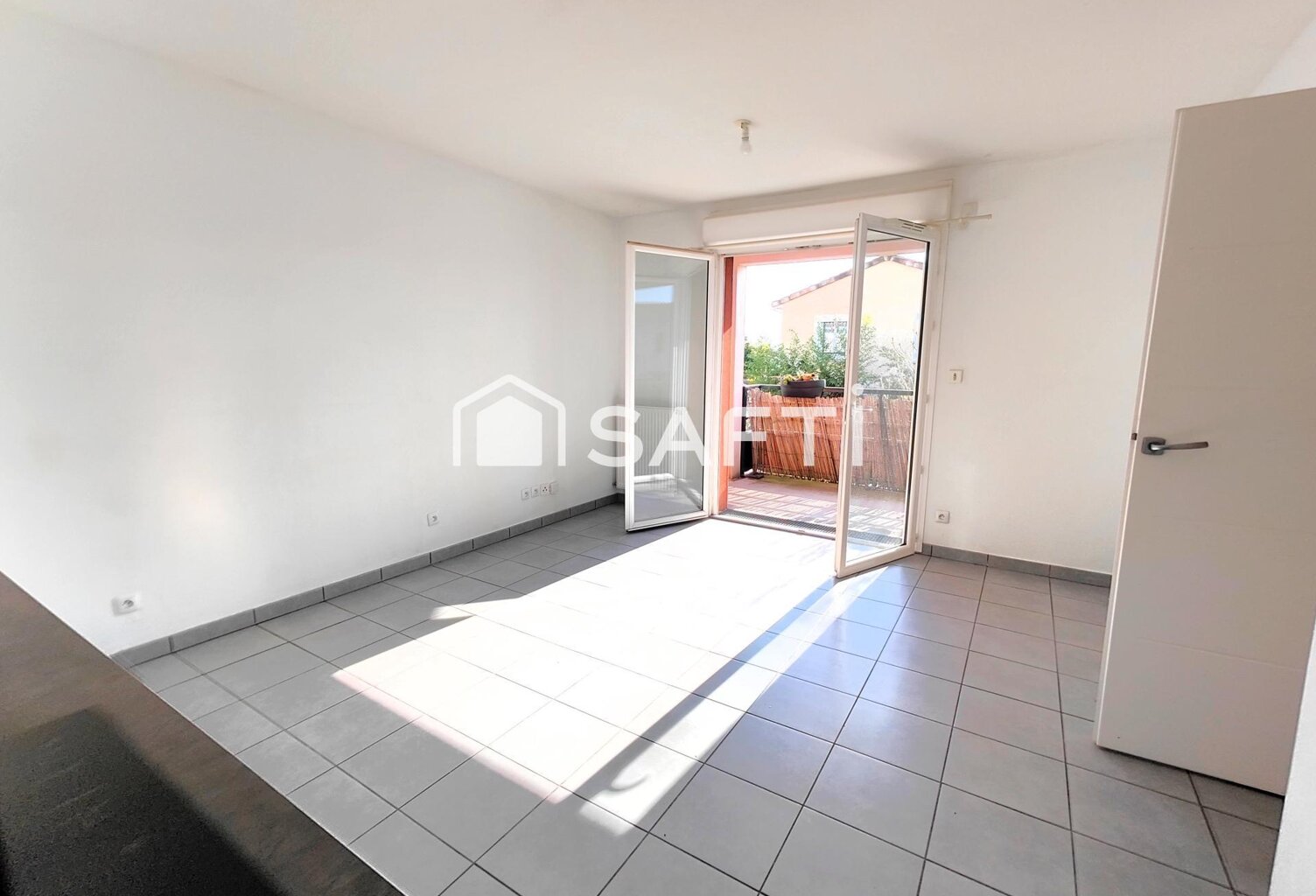 Investissement locatif  Appartement T2 vendu loué en résidence seniors à Aucamville — photo 1