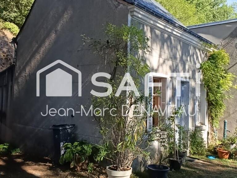 mignonne maison avec terrasse et jardin — photo 1