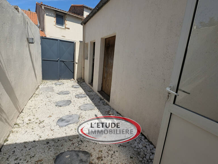 Maison de bourg pleine de charme au coeur de Château-Thébaud — photo 1