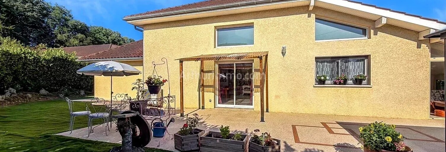 Maison 6 Pièces 210 m² à vendre à Morestel (38510)