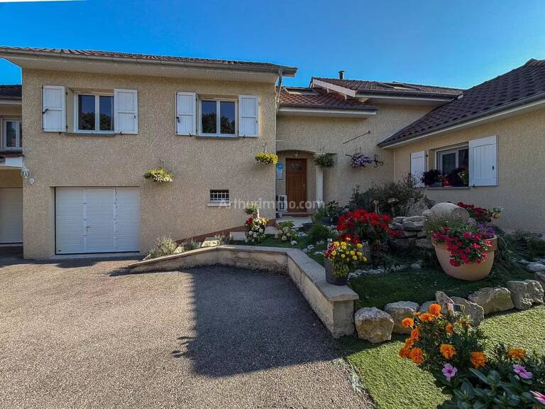 Villa 210 m² 4 chambres DPE C centre-ville — photo 1