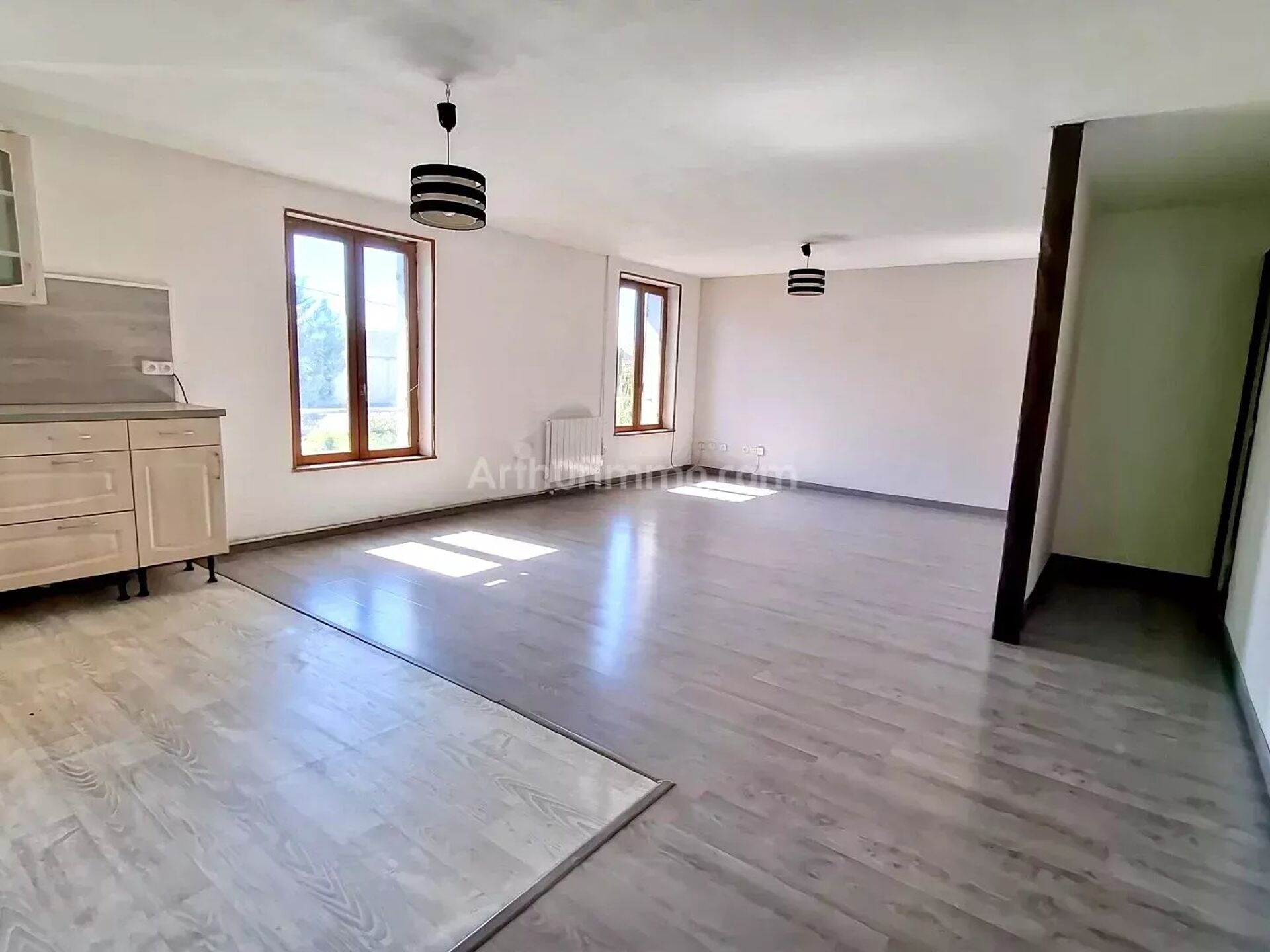 Appartement 3 pièces 71 m² · à Les Avenières Veyrins-Thuellin · 71 m² · 96 000 €
