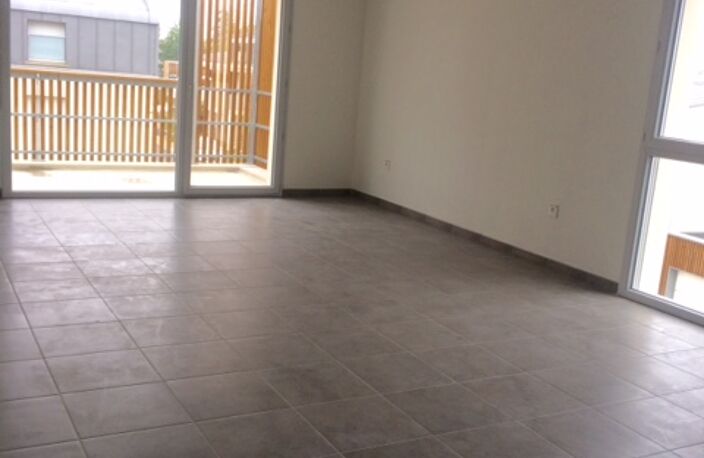 Location appartement 3 pièces 62 m² à Tournefeuille (31170) — photo 2