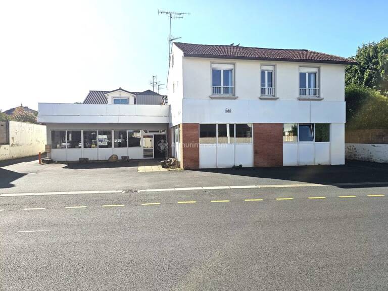 Local commercial — photo 1