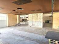 Local commercial — photo 2