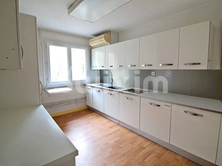 Appartement 5 pièces Chambéry centre-ville — photo 1