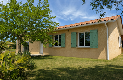 Maison familiale de plain-pied   148 m2   5 chambres   Aucun — photo du bien