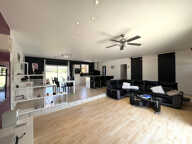 Maison familiale de plain-pied   148 m2   5 chambres   Aucun — photo 3