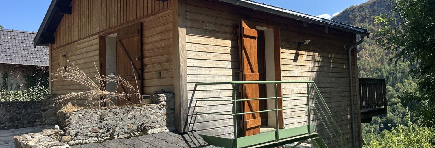 Maison 3 Pièces 80 m² à vendre à Val-de-Sos (09220)