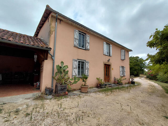 Maison proposé à Saint-Arroman