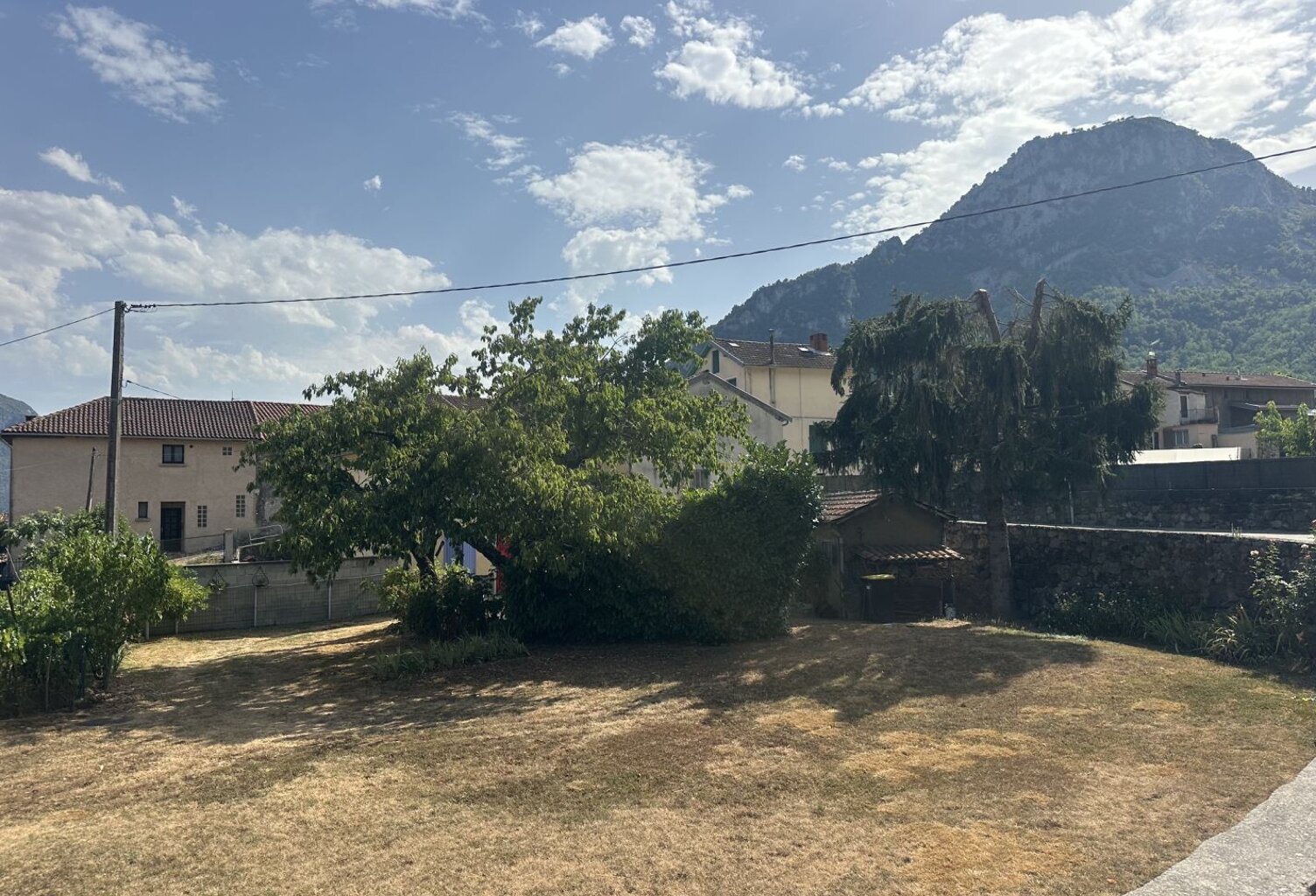 Terrain — photo 1
