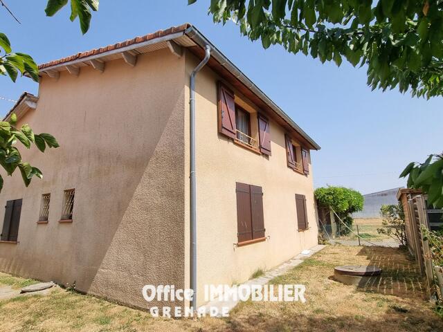 Immeuble proposé à Ondes