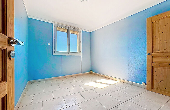 Exclusivité, Aubagne groupe Provence T3 59 m² + 9m² balcon +cave. — photo 3