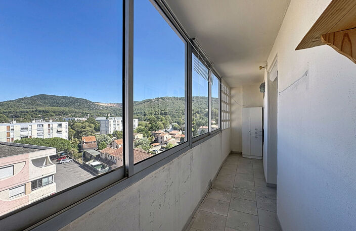 Exclusivité, Aubagne groupe Provence T3 59 m² + 9m² balcon +cave. — photo 5