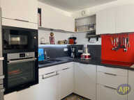 ST SEBASTIEN, T5 105 m² et 2 Garages — photo 3