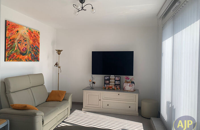 ST SEBASTIEN, T5 105 m² et 2 Garages — photo 4