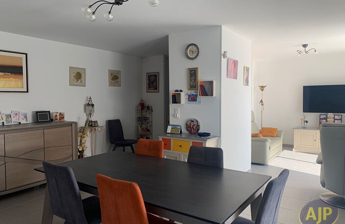 ST SEBASTIEN, T5 105 m² et 2 Garages — photo 5