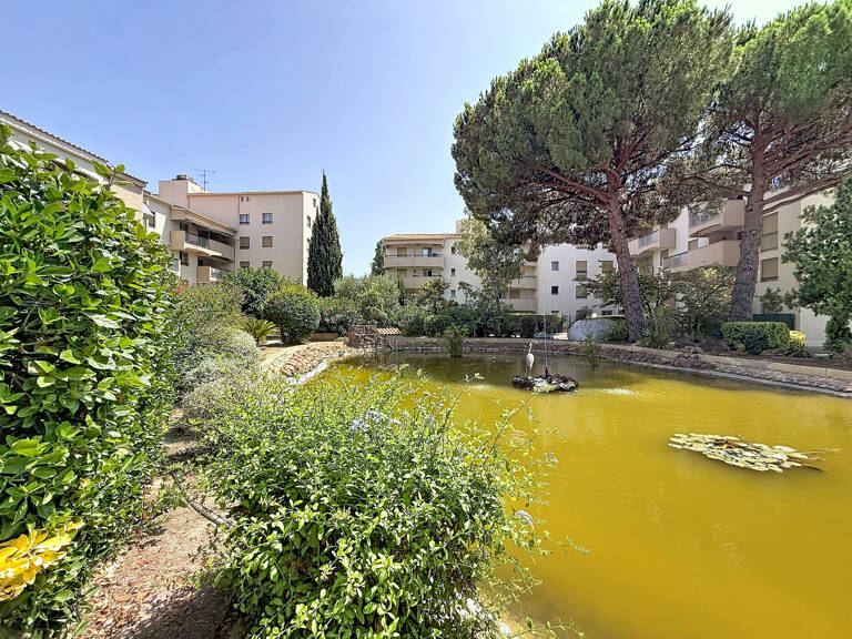VENTE - FREJUS - Studio vendu loué de 18.65m2 — photo 1